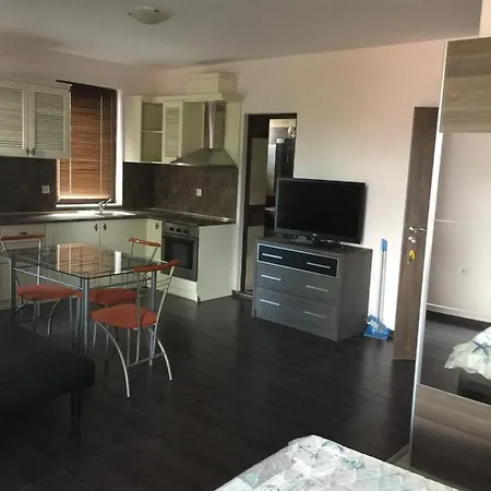 Даела Хаус Apartment *